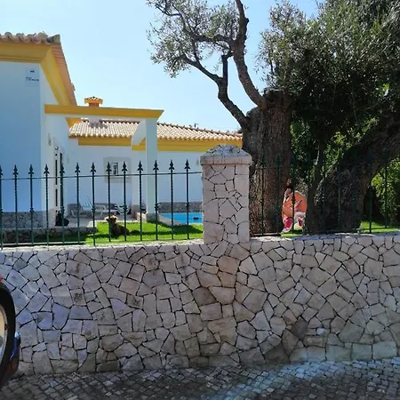 Great Quiet In With Pool Βίλα Portimão